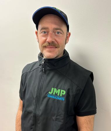 Stéphane Lussier,  biologiste